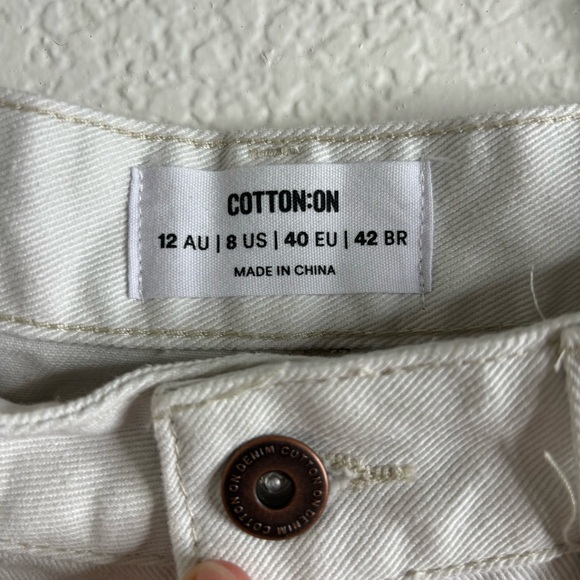 NWT Cotton On High Rise Mom Denim Short - Picture 3 of 6